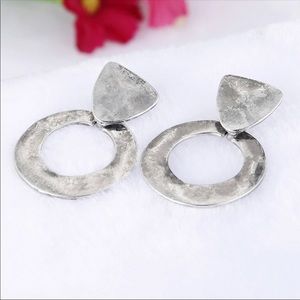 Vintage style door knocker earrings in Silver